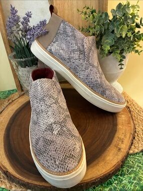 Toms Snake-Print Slip-On Sneakers